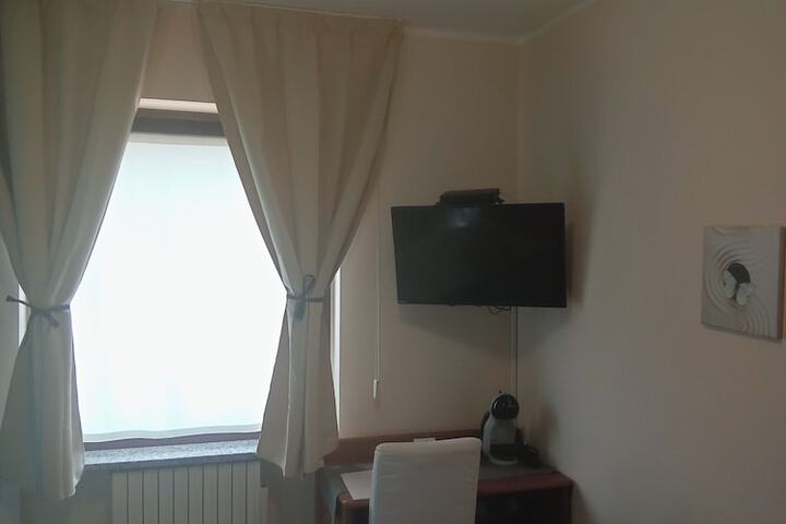Room 16 of 44