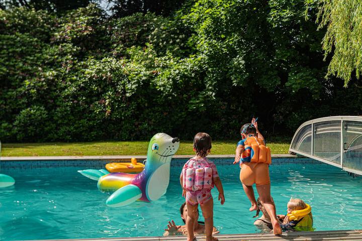 Pool Hotel
