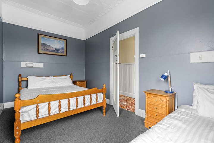 Room 5 of 30