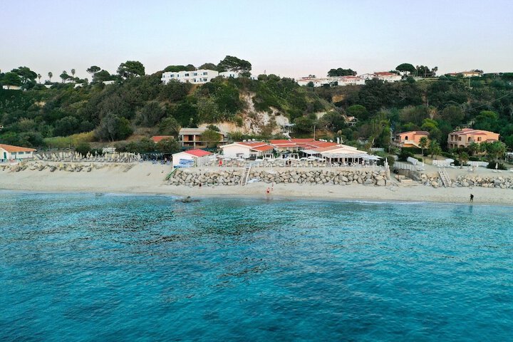 Beach 38 of 60