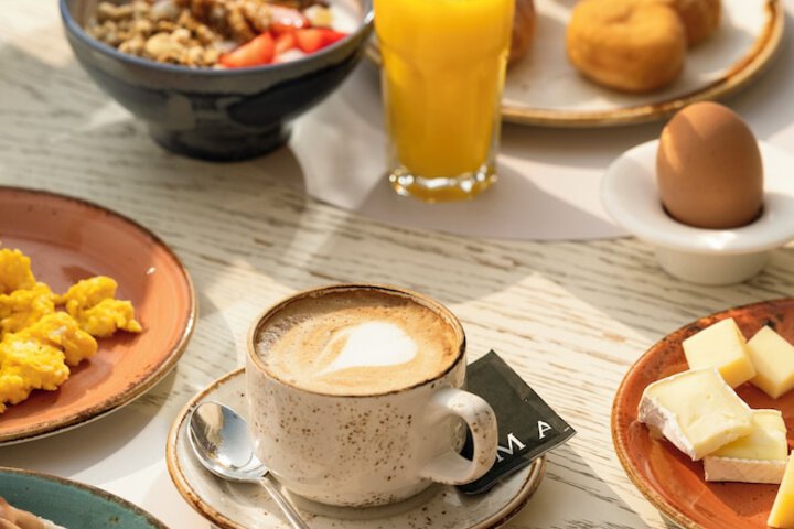 Breakfast/Coffee Service 24 of 36