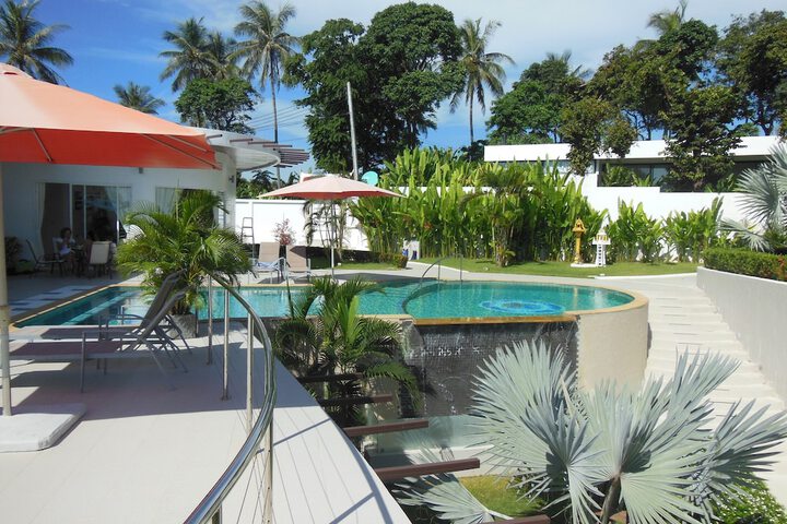 Hotel 2 of 32