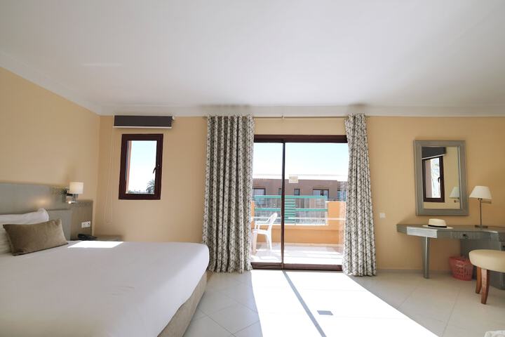 Room 7 of 45