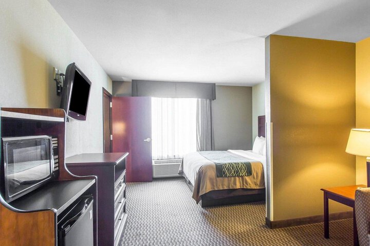 Room 3 of 39