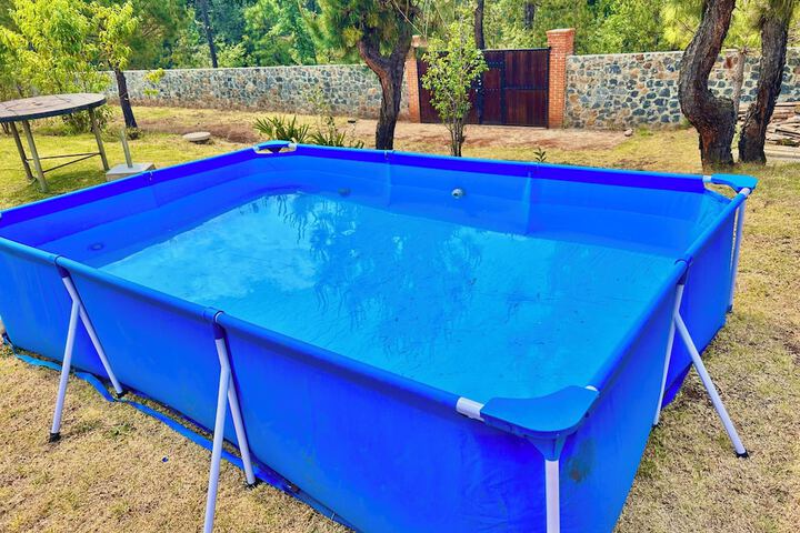 Pool 144 of 193