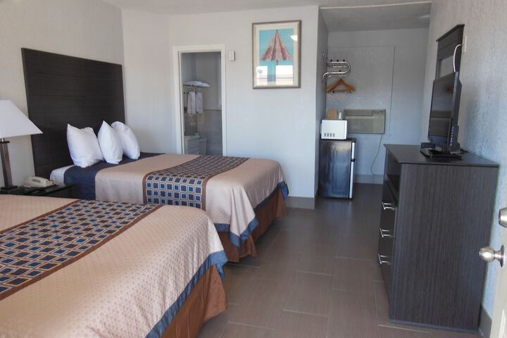 Room 8 of 42
