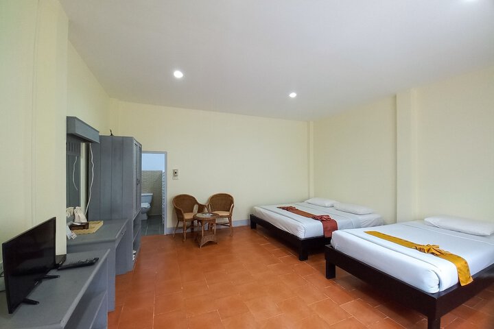 Room 6 of 52