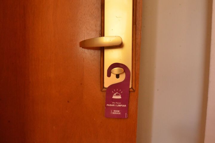 Room 31 of 60