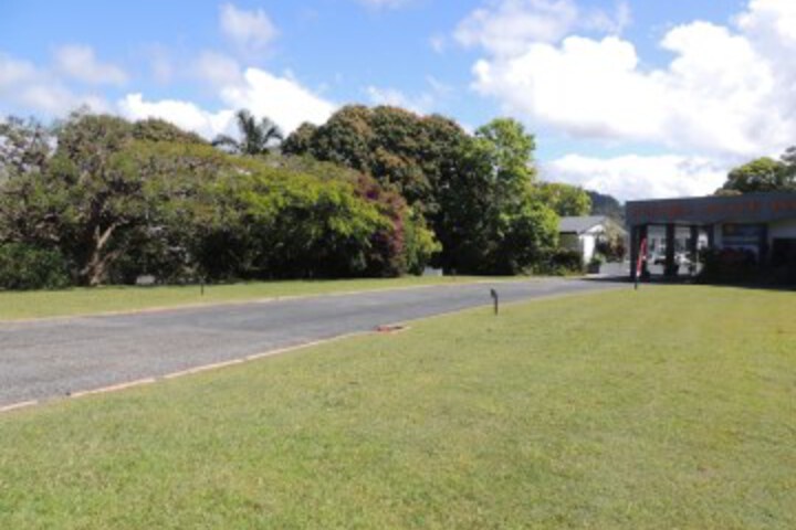 Hotel Exterior 91 of 99