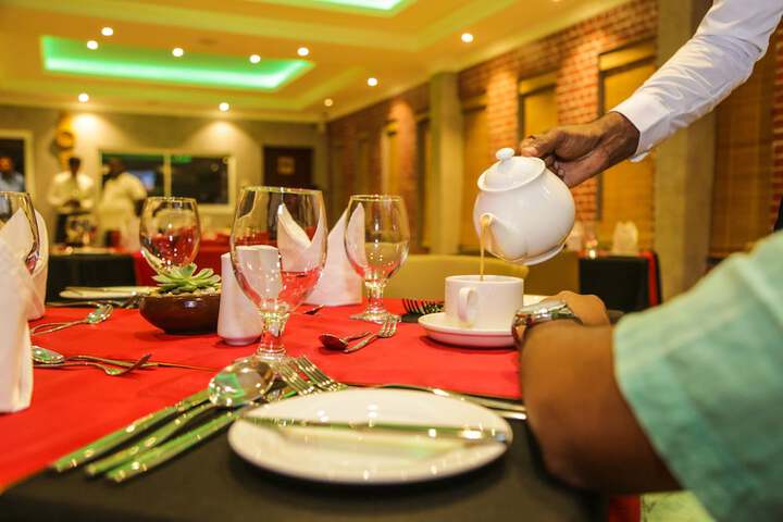 Dining 23 of 54