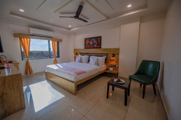 Room 26 of 65