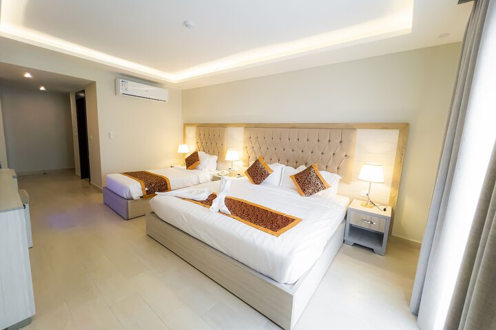 Room 98 of 235