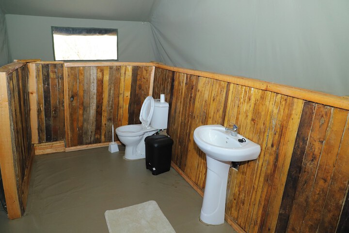 Room 8 of 17