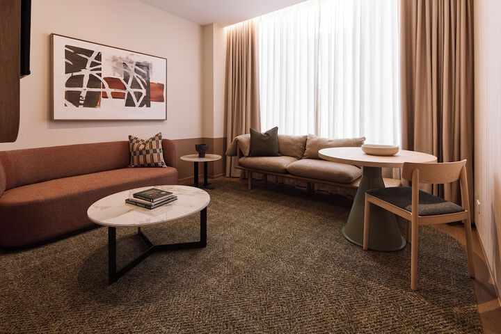 Room 34 of 80