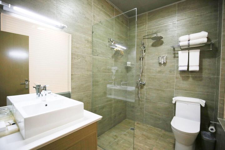Room 14 of 15