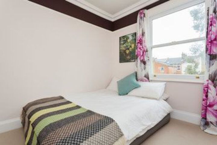 Room 14 of 27