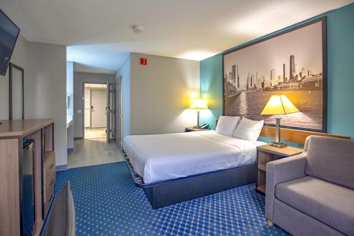 2 Queen Beds (1 of 14)