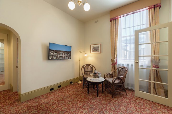 Room 26 of 63