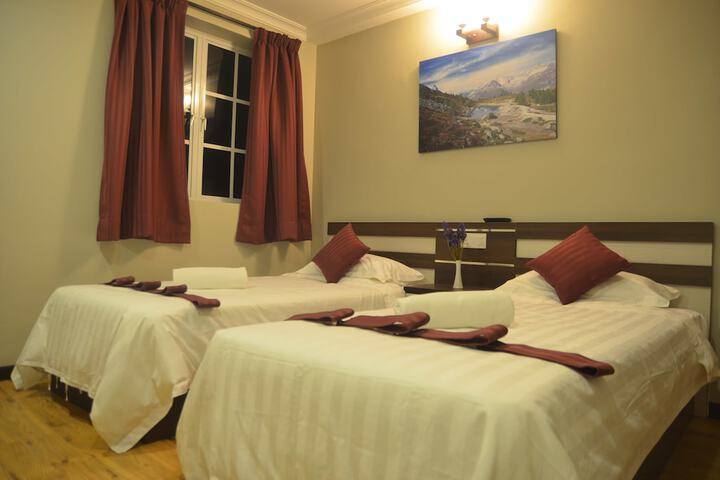 Room 5 of 33