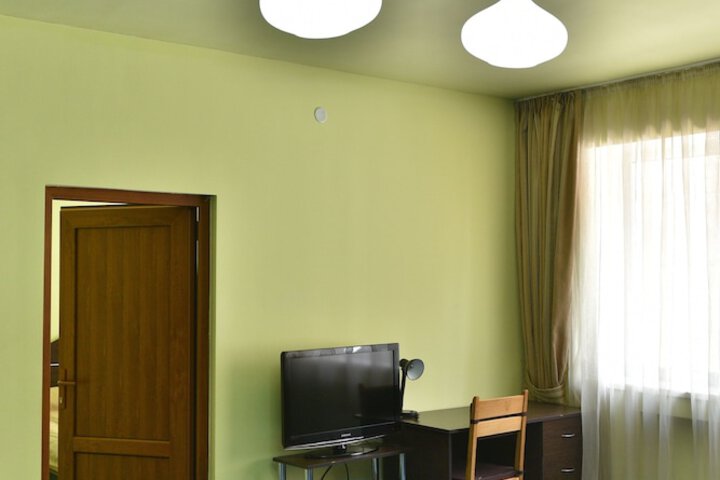 Room 8 of 30