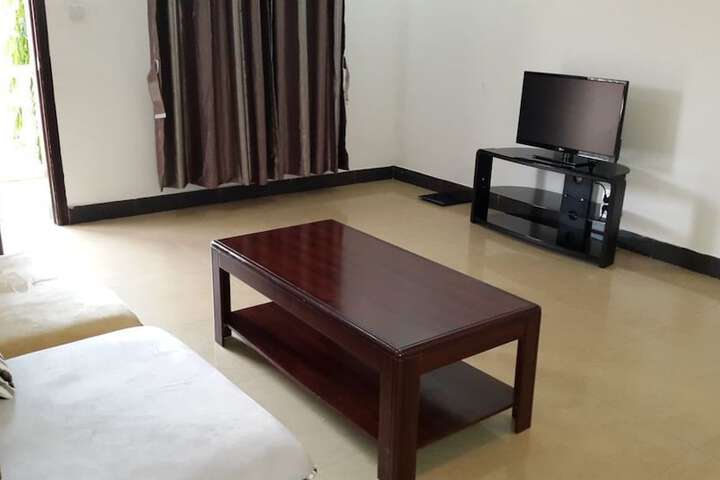 Room 12 of 44