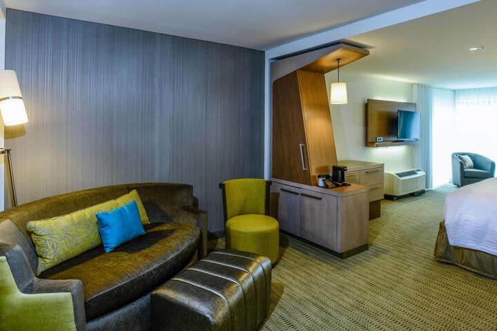 Room 46 of 72