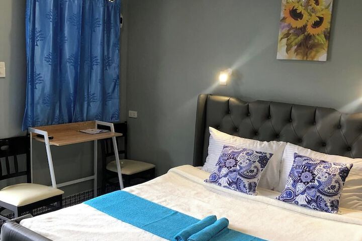 Room 15 of 72