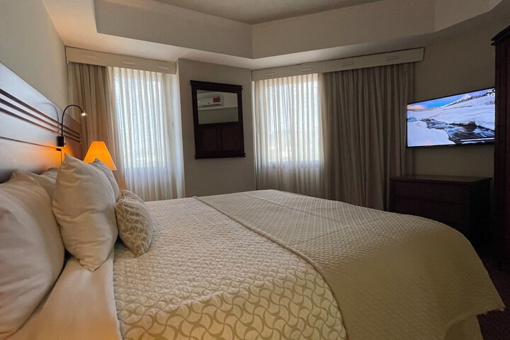 Room 30 of 91