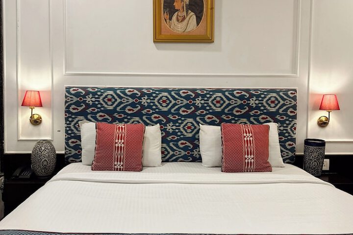 Room 8 of 49