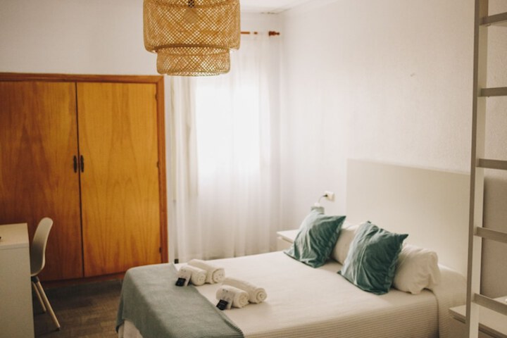 Room 33 of 89