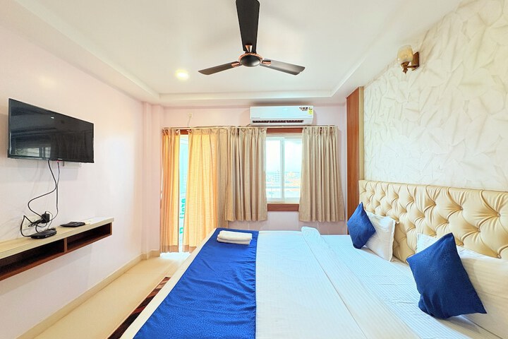Room 12 of 34