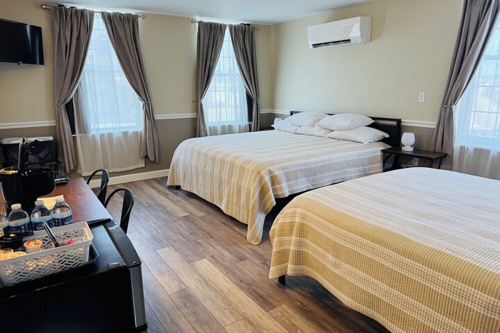 Room 2 of 58