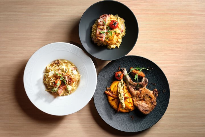 Dining 52 of 69