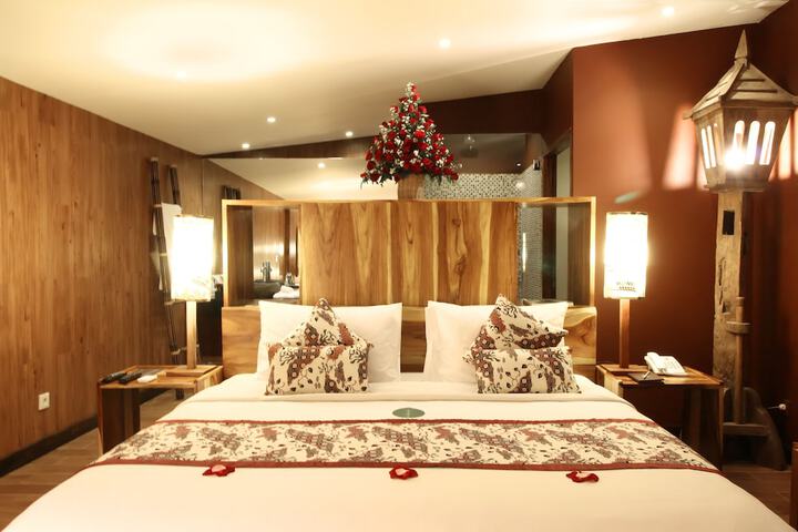 Room 3 of 49
