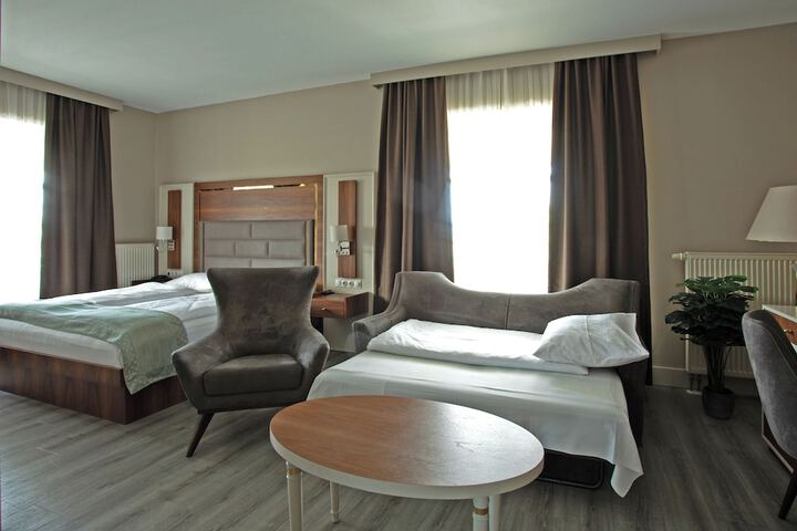 Room 19 of 49
