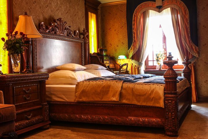 Room 15 of 49