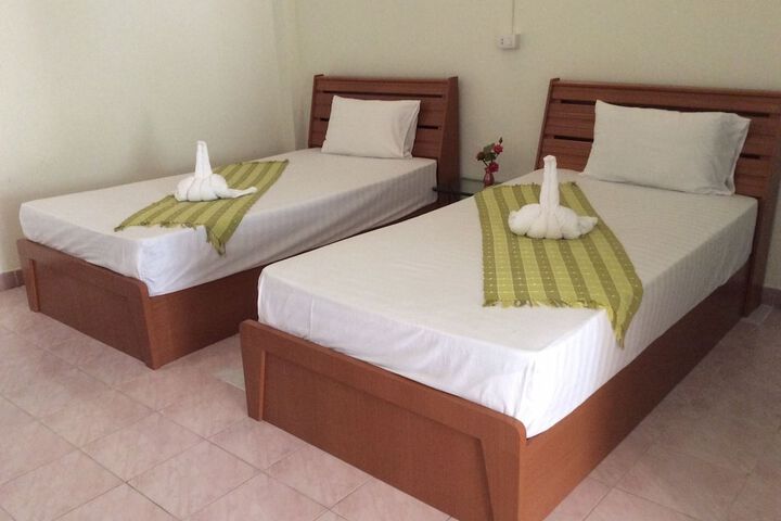 Room 3 of 20