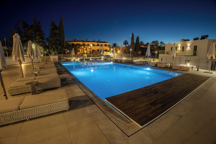 Pool 34 of 53