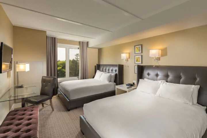 Room 5 of 73