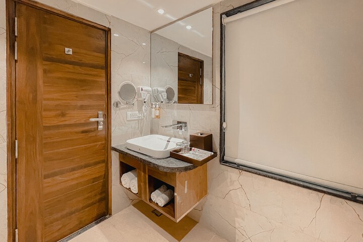 Room 14 of 23