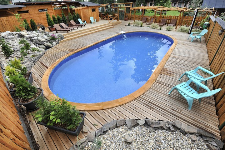 Hotel with Pool