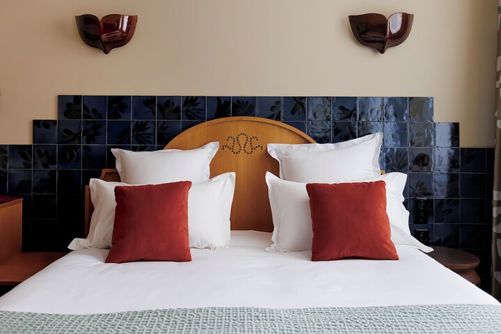 Room 10 of 75