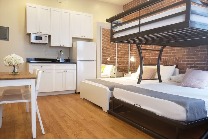 Room 95 of 236