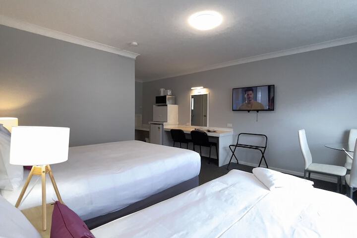 Room 5 of 26