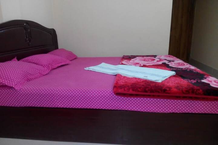 Room 3 of 7