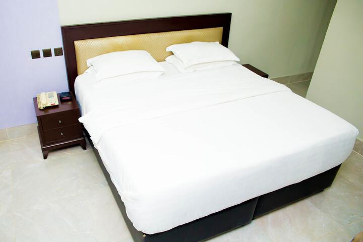 Room 45 of 155