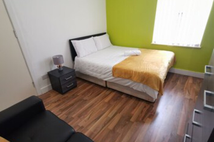 Room 25 of 35