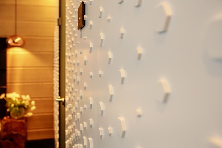 Room 13 of 76
