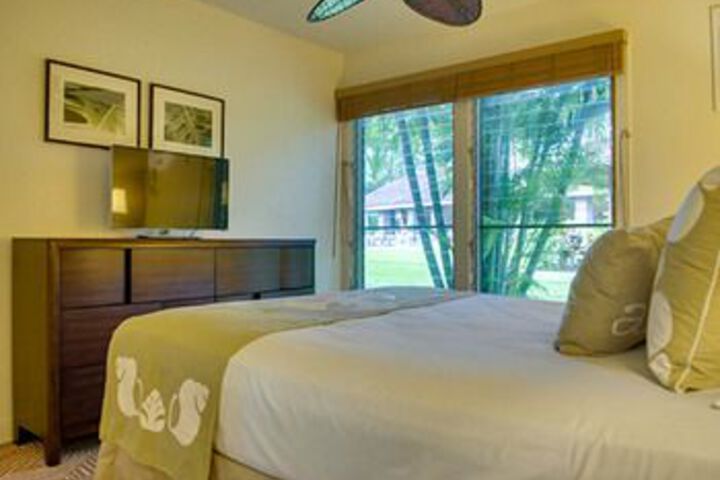 Room 6 of 20