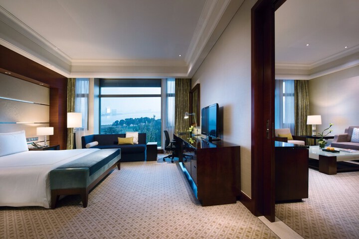 Room 6 of 41